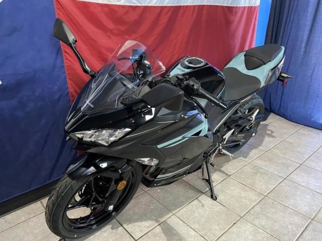 New 2020 Kawasaki Ninja® 400 ABS Spark Black/ Magnetic Dark Gray ...